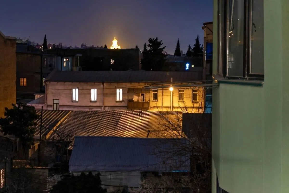 Wehost Stylish Apartment Near Fabrika Tbilisi Georgien