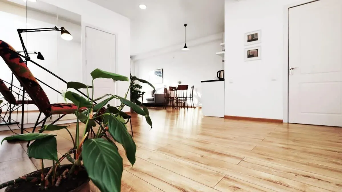 Wehost Stylish Apartment Near Fabrika Tbilisi 0*,